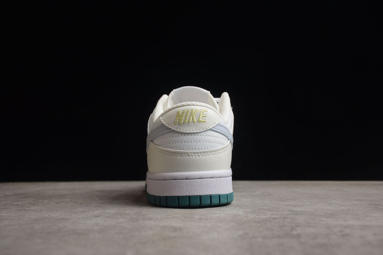 Dunk Low GS 