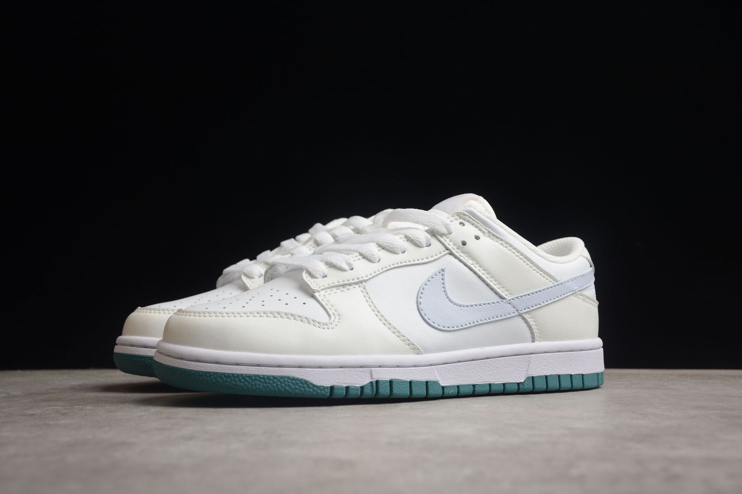 Dunk Low GS 