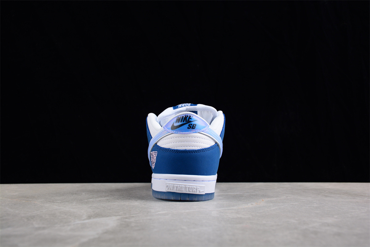 Nike SB Dunk Low Born x Raised One Block At A Time FN7819-400