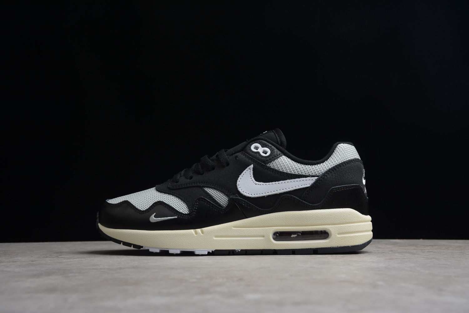 Nike Air Max 1 Patta Waves Black (with Bracelet) DQ0299-001