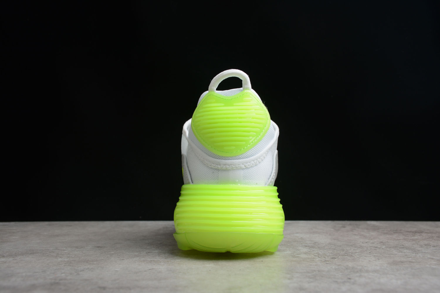 NIKE AIR MAX 2090 DJ6898-100