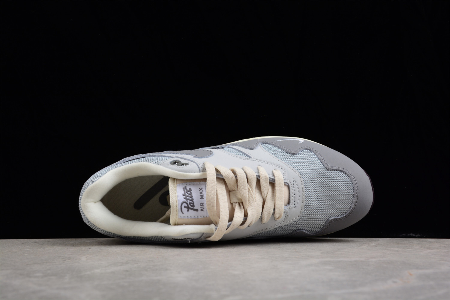 Patta x Nk Air Max DH1348-011