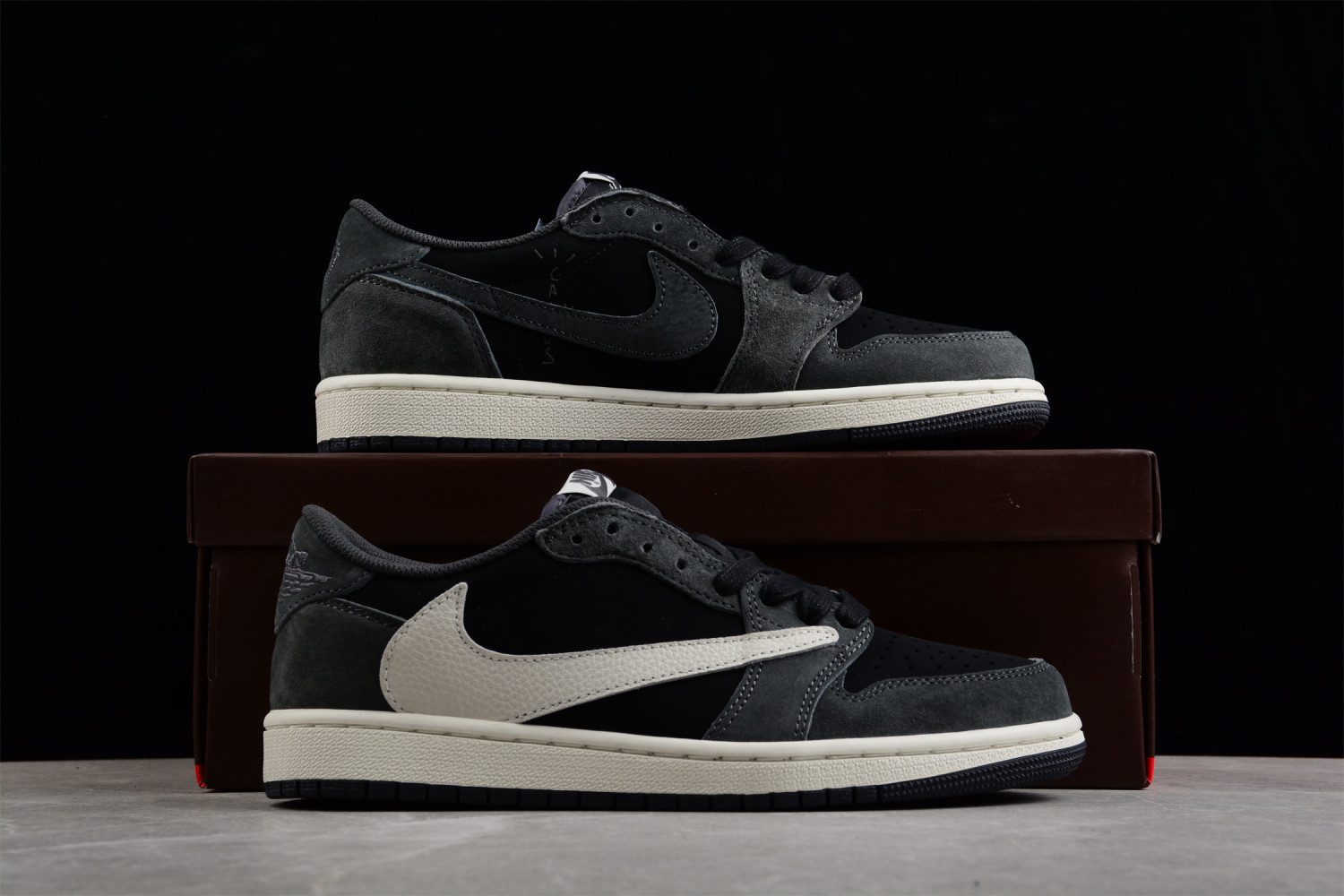 Jordan 1 Retro Low OG SP Travis Scott Black Phantom DM7866-001