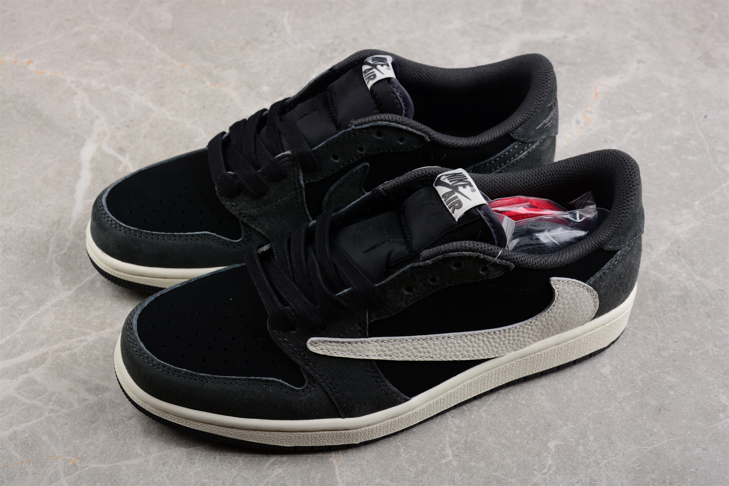 Jordan 1 Retro Low OG SP Travis Scott Black Phantom DM7866-001