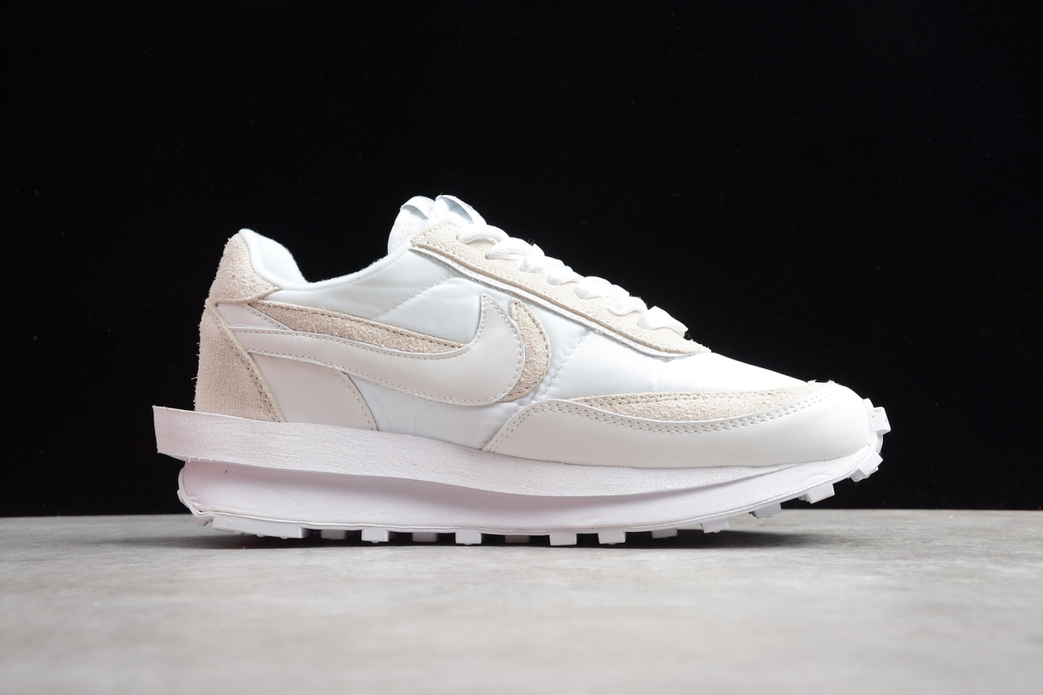 Nike LD Waffle sacai White Nylon BV0073-101