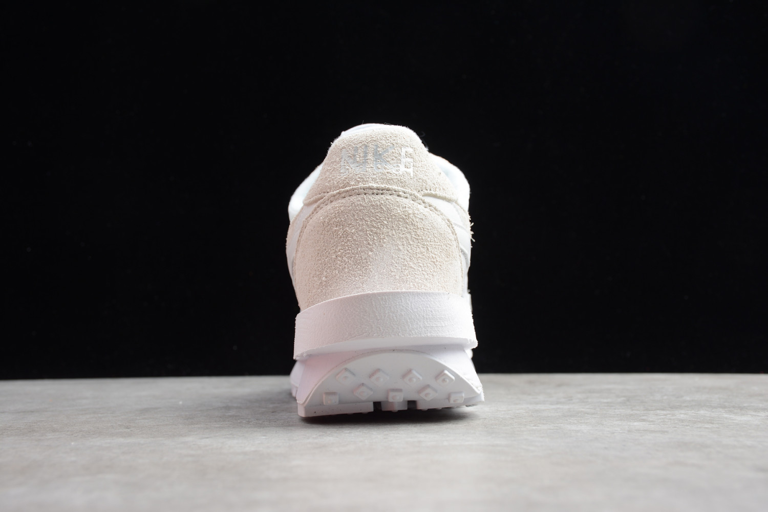 Nike LD Waffle sacai White Nylon BV0073-101