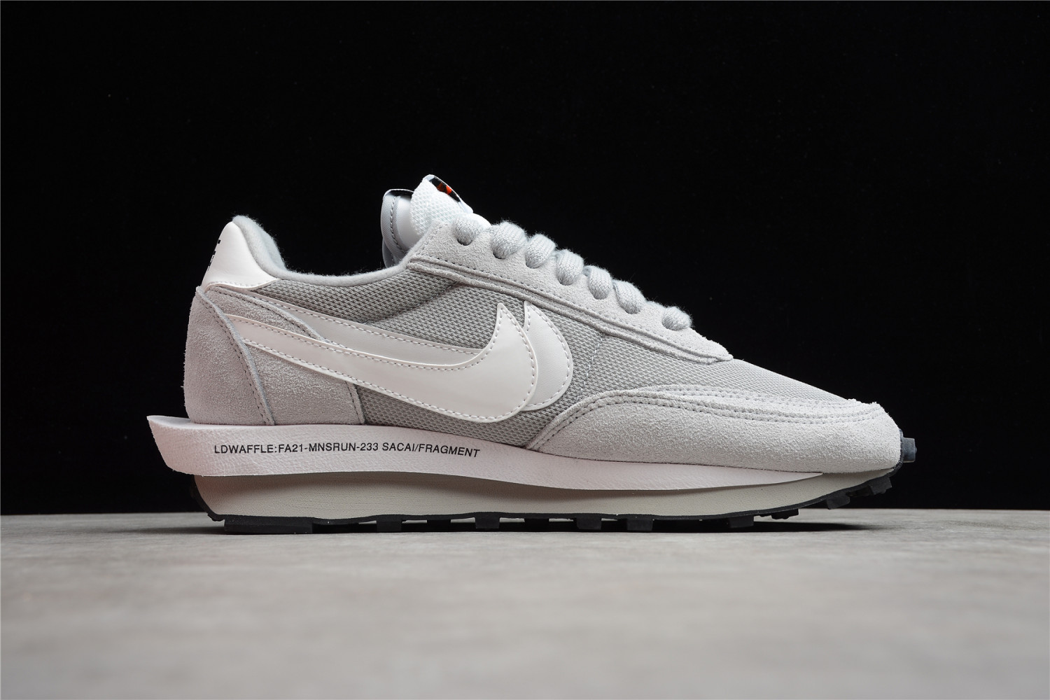 Nike LD Waffle SF sacai Fragment Grey DH2684-001