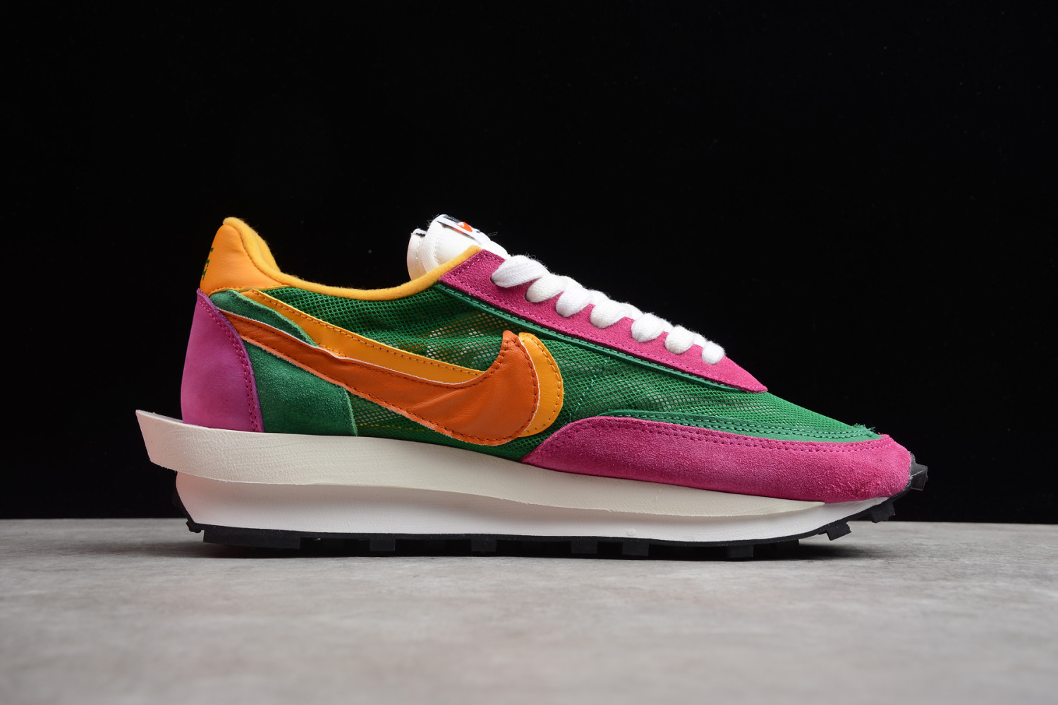 Nike LD Waffle sacai Pine Green BV0073-301