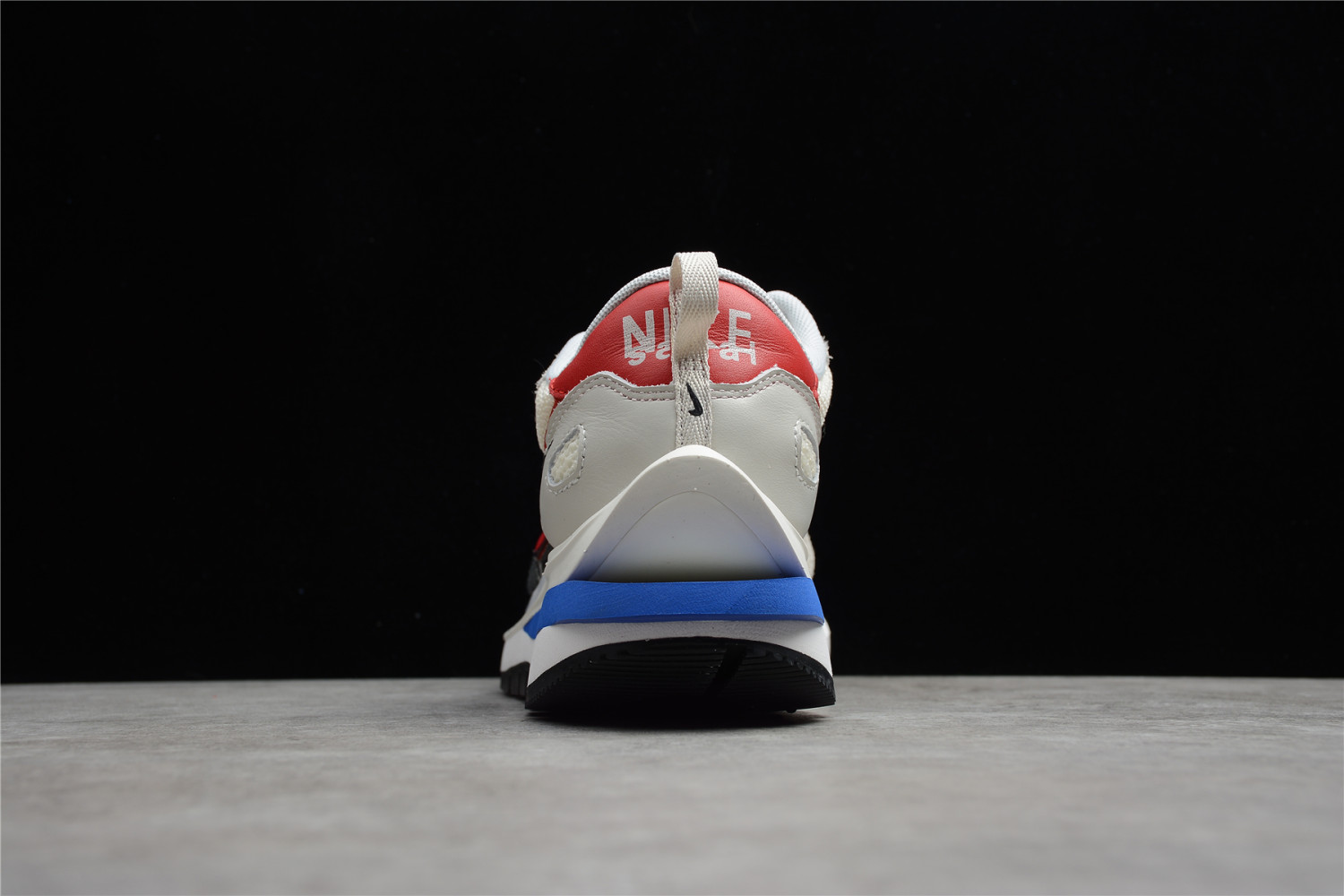 Nike Vaporwaffle sacai Sport Fuchsia Game Royal CV1363-100