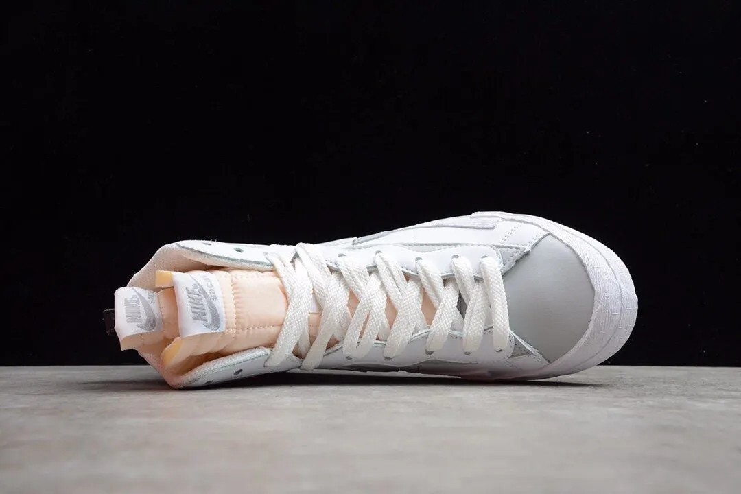 Nike Blazer Mid sacai White Grey BV0072-100