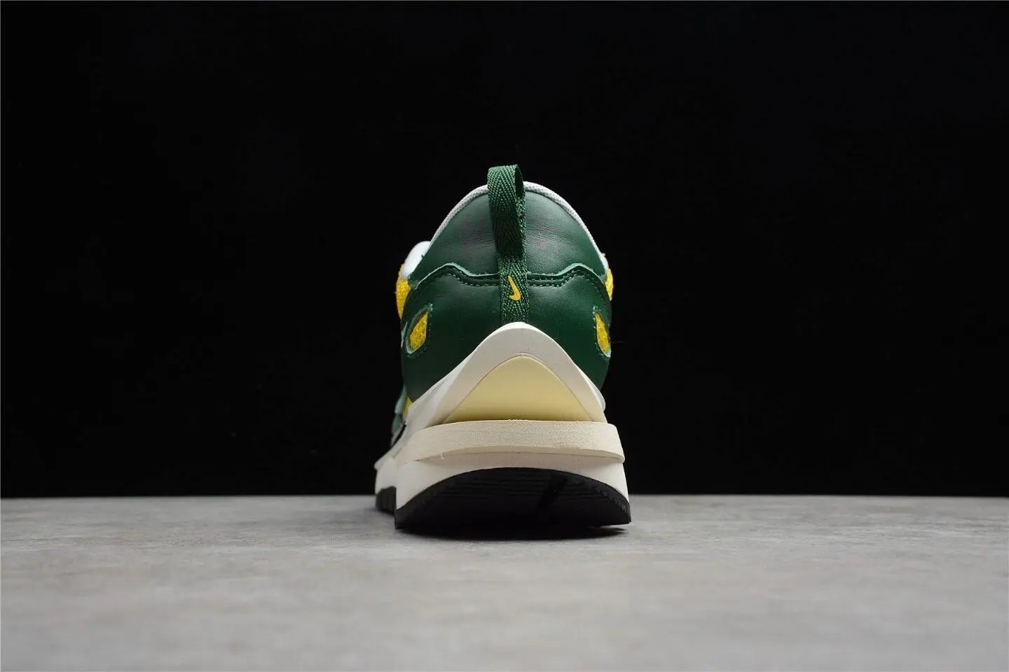 Sacai x Nike regasus vaporrly SP yellow/green/black/white BV0073-103