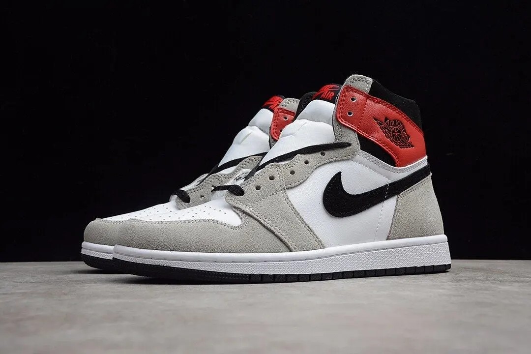 Jordan 1 Retro High Light Smoke Grey (GS) 575441-126