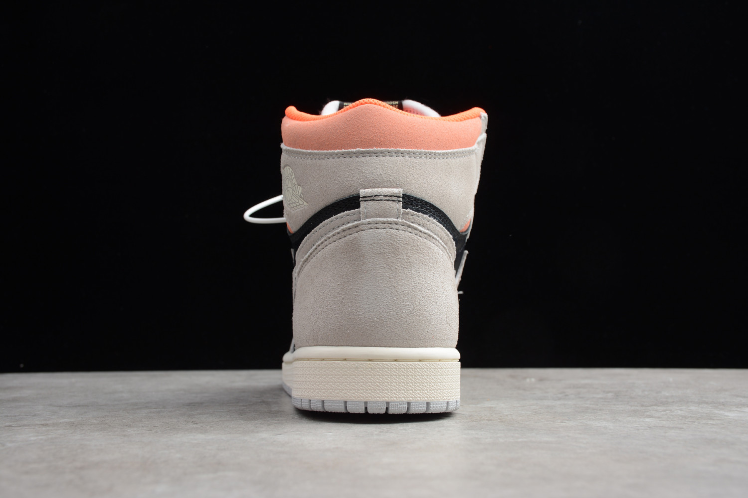 Jordan 1 Retro High Neutral Grey Hyper Crimson 555088-018