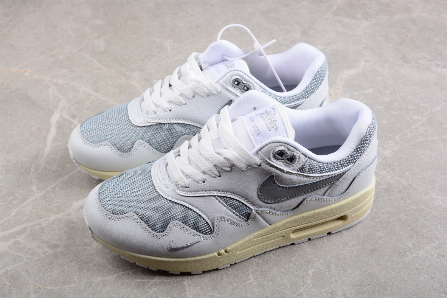 Nike Air Max 1 Patta Waves White DQ0299-100