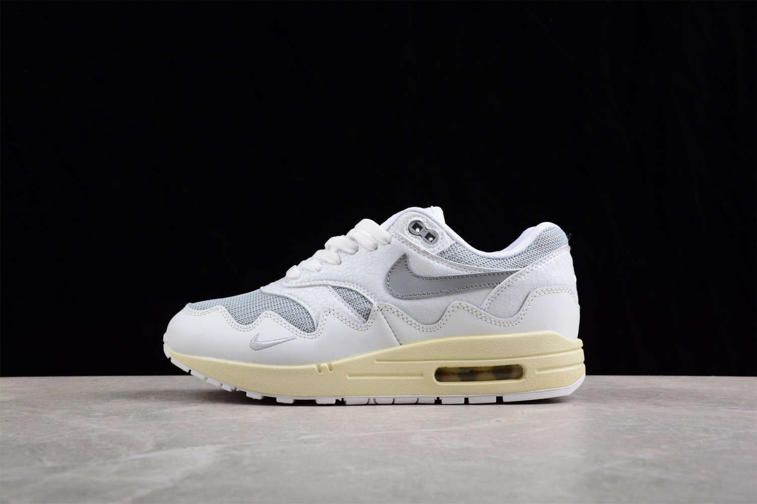 Nike Air Max 1 Patta Waves White DQ0299-100