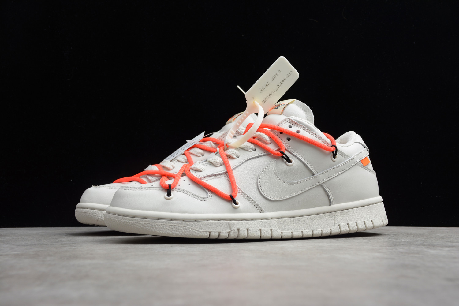 NIKE DUNK LOW x Off-White CT0856-900
