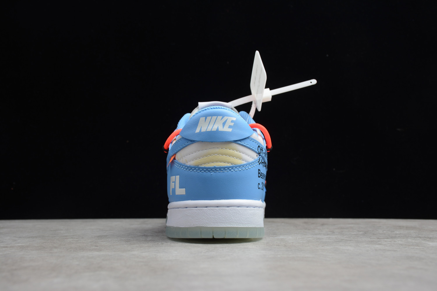 OFF-White x Futura xNike Dunk Low DD0856-403