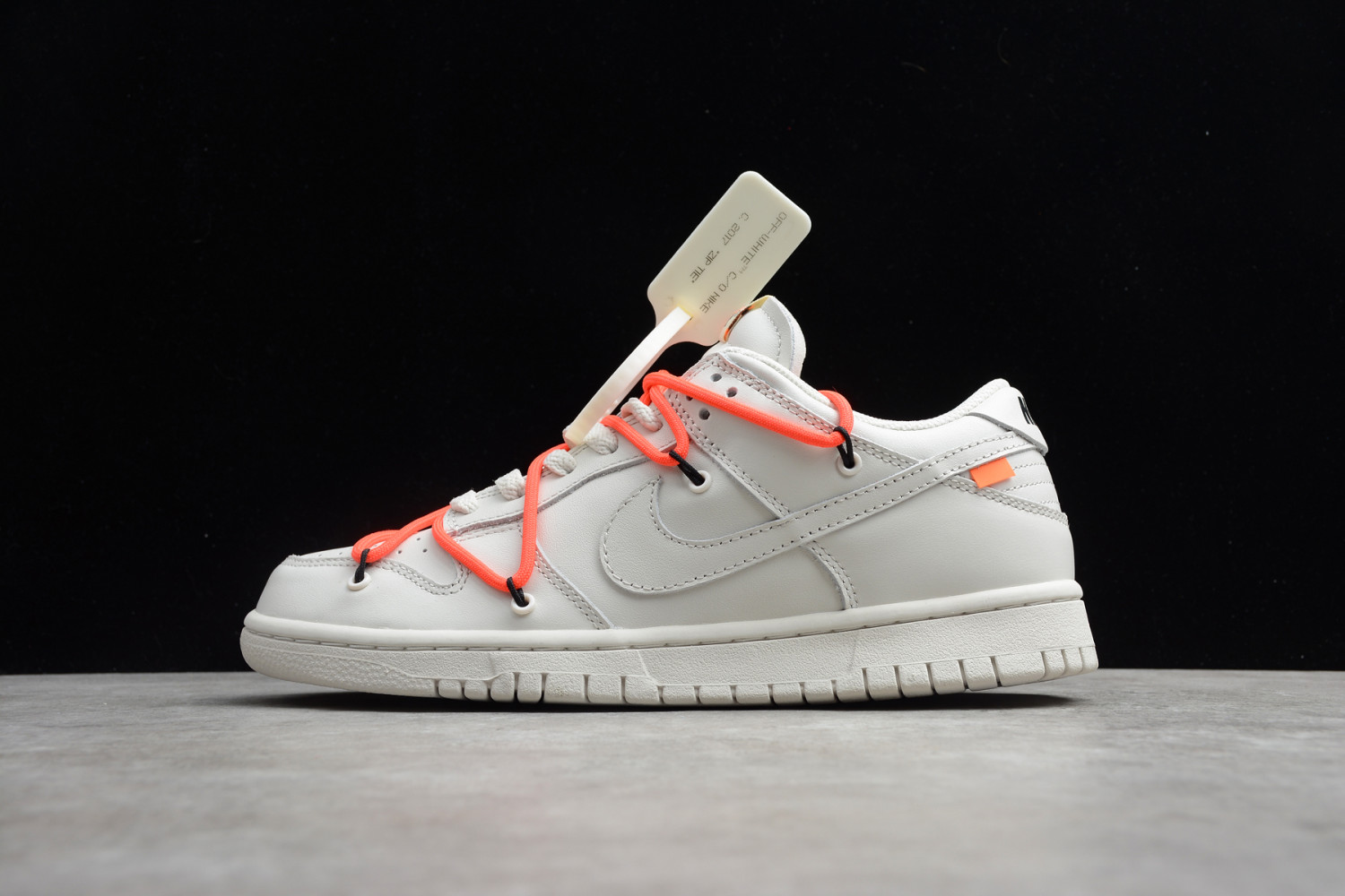 NIKE DUNK LOW x Off-White CT0856-900
