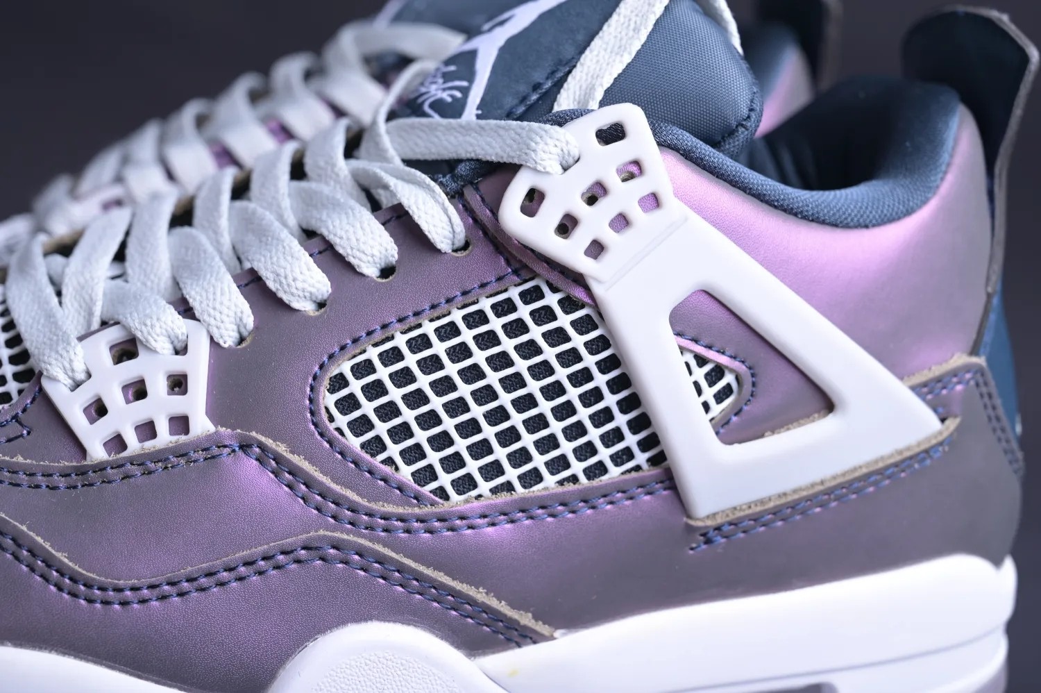 Jordan 4 Retro Monsoon Blue  BQ9043-400