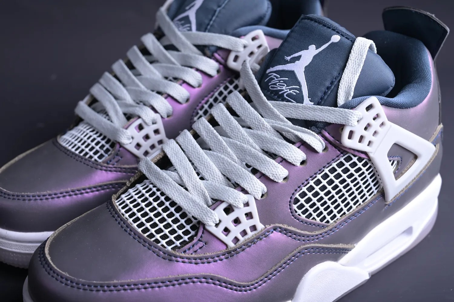 Jordan 4 Retro Monsoon Blue  BQ9043-400