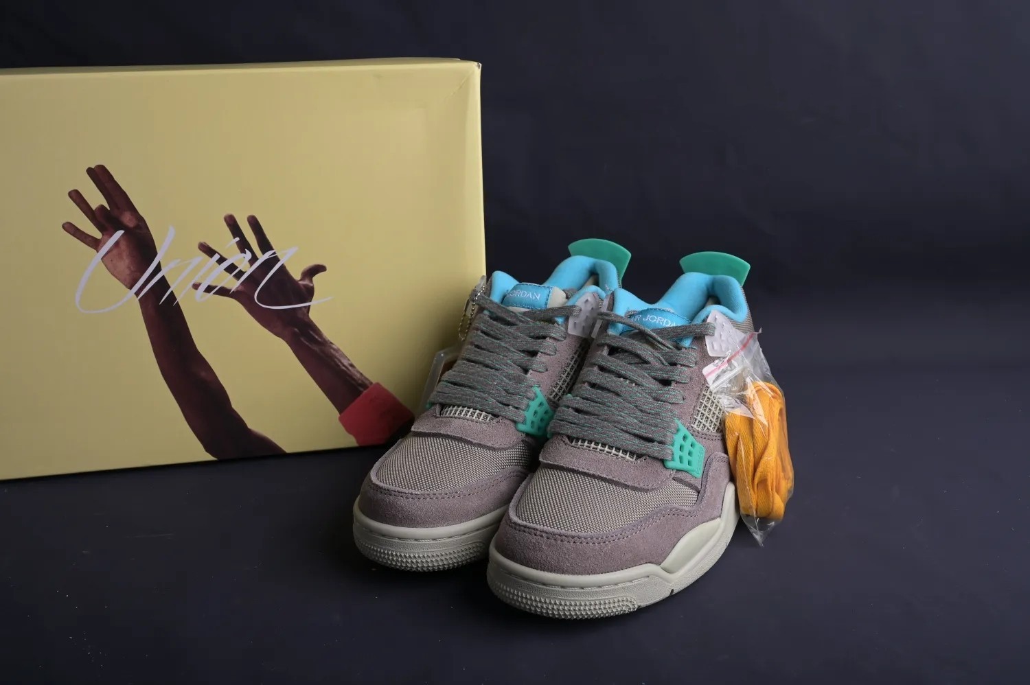 Jordan 4 Retro SP 30th Anniversary Union Taupe Haze DJ5718-242