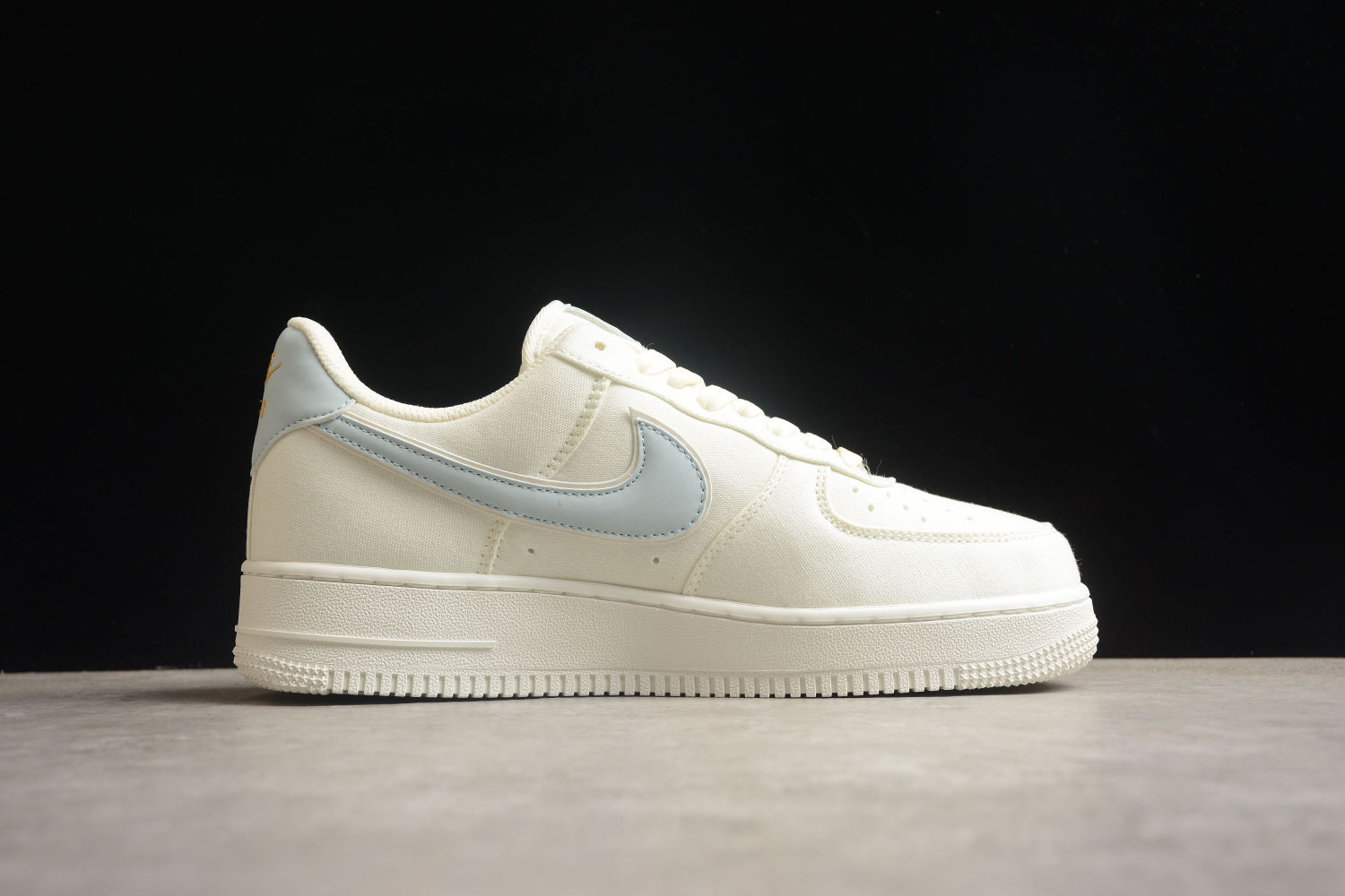Nk Air Force 1