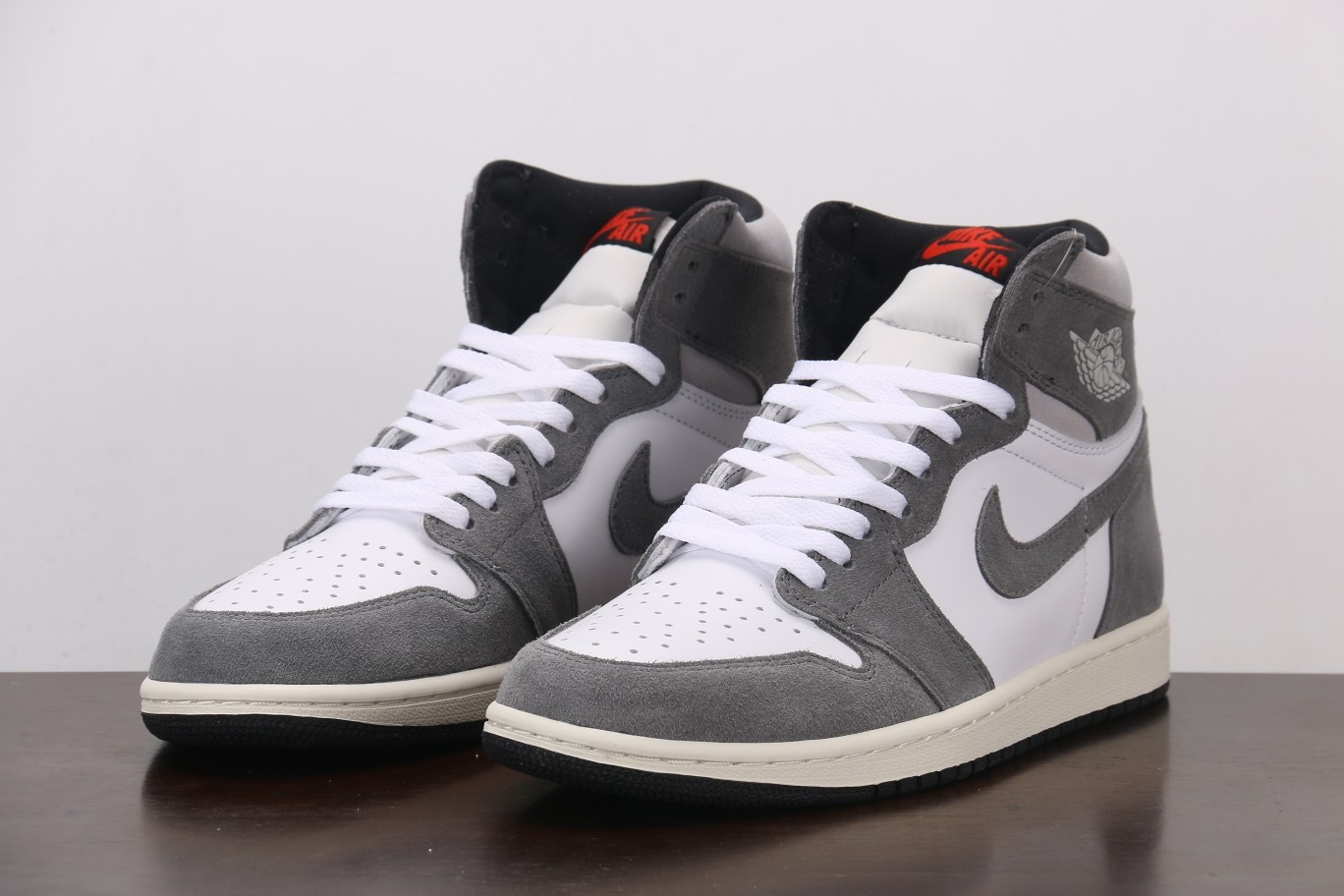 Jordan 1 Retro High OG Washed Black DZ5485-051