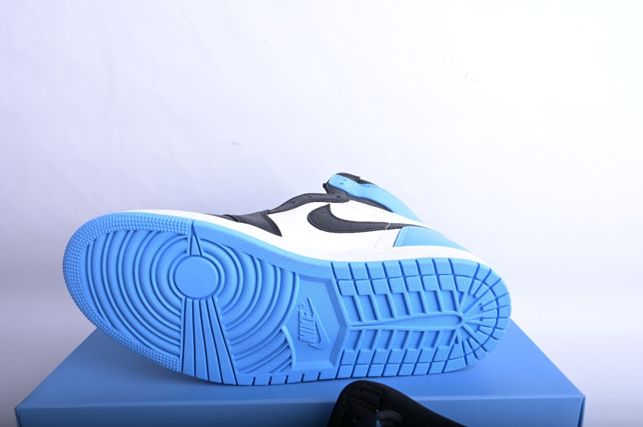 Jordan 1 High OG UNC Toe DZ5485-400