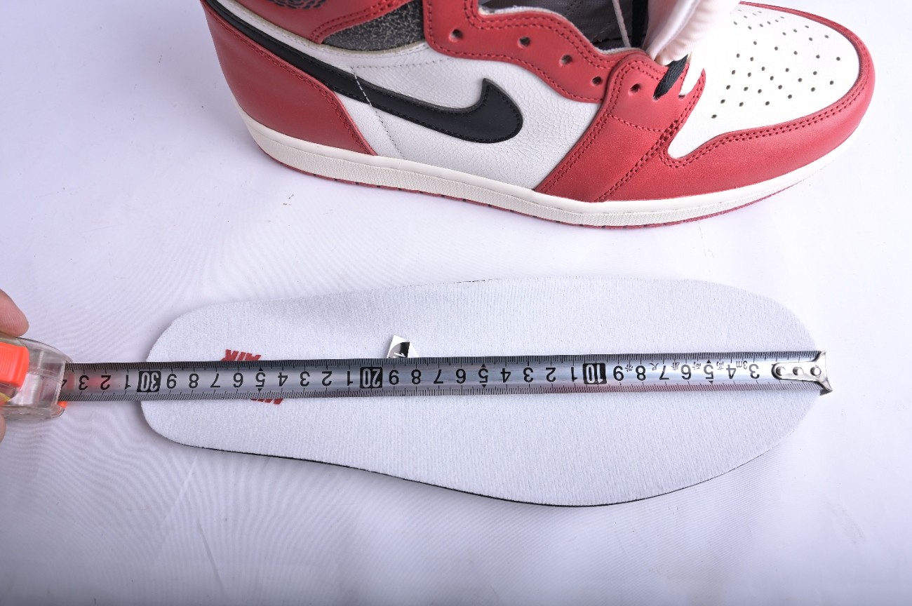 Jordan 1 Retro High OG Chicago Lost and Found DZ5485-612