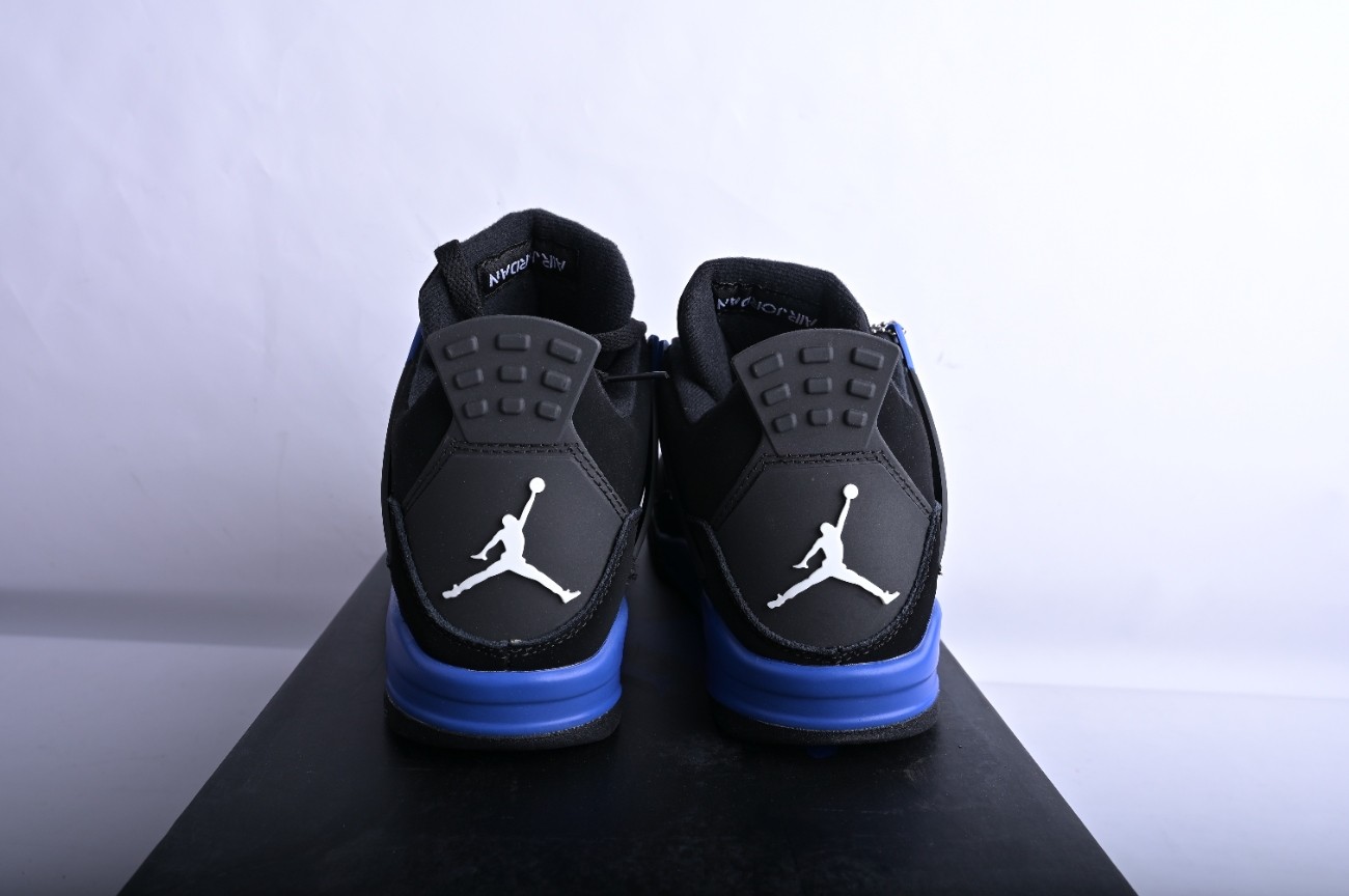 Jordan 4 Retro