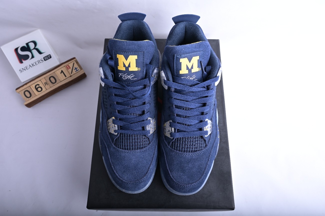 Jordan 4 Retro Michigan (PE) AJ4-1036660