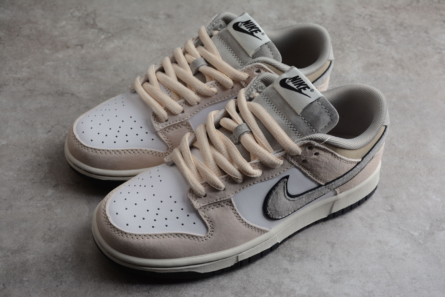 Otomo Katsuhiro x Nike SB Dunk Low Steamboy OST LF0039-008