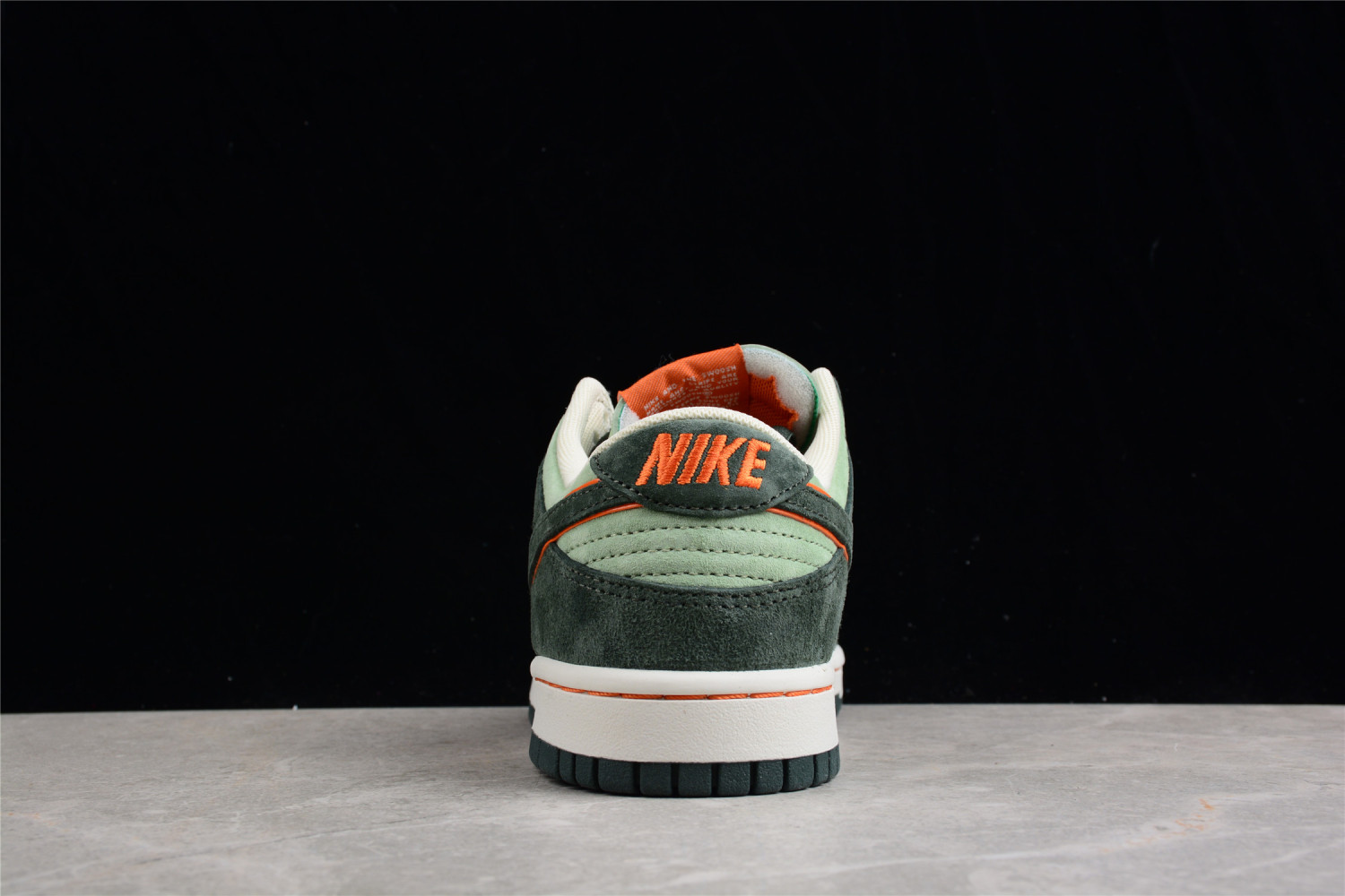 Otomo Katsuhiro x Nike SB Dunk Low Steamboy OST Green Blue Red LF0039-004