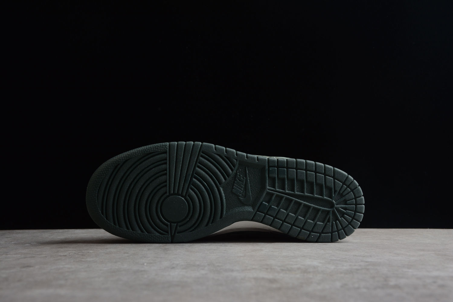 Otomo Katsuhiro x NK SB Dunk Low  Steamboy OST  LF0039-011
