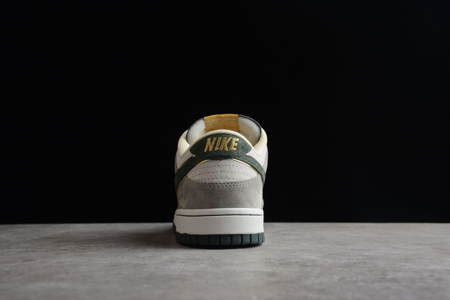 Otomo Katsuhiro x NK SB Dunk Low  Steamboy OST  LF0039-011