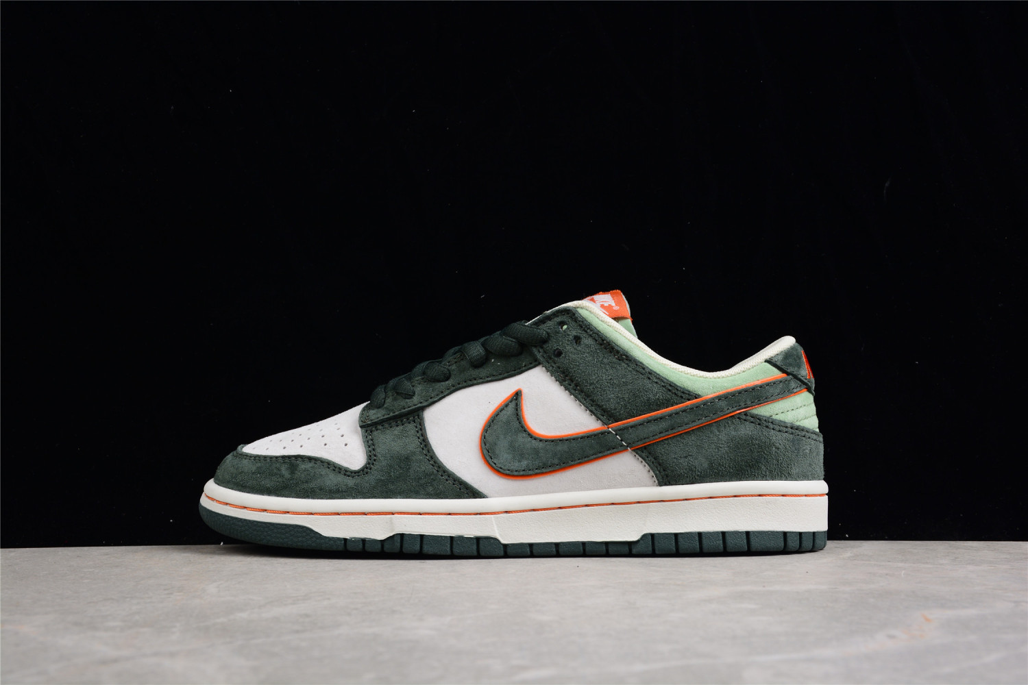 Otomo Katsuhiro x Nike SB Dunk Low Steamboy OST Green Blue Red LF0039-004