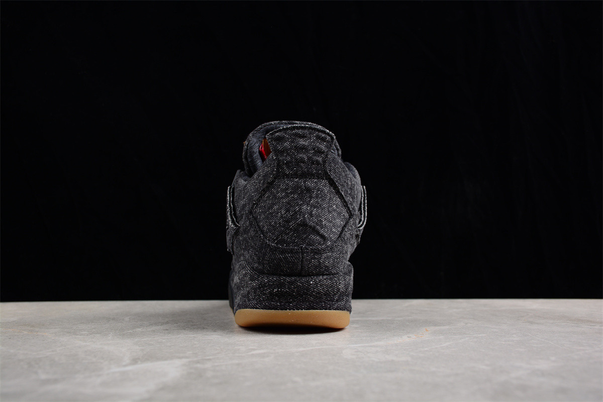 Jordan 4 Retro Levi