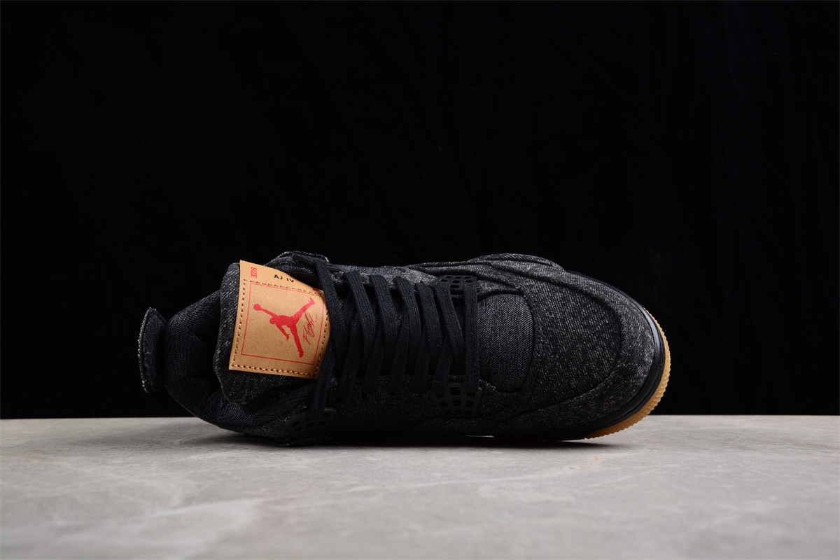 Jordan 4 Retro Levi