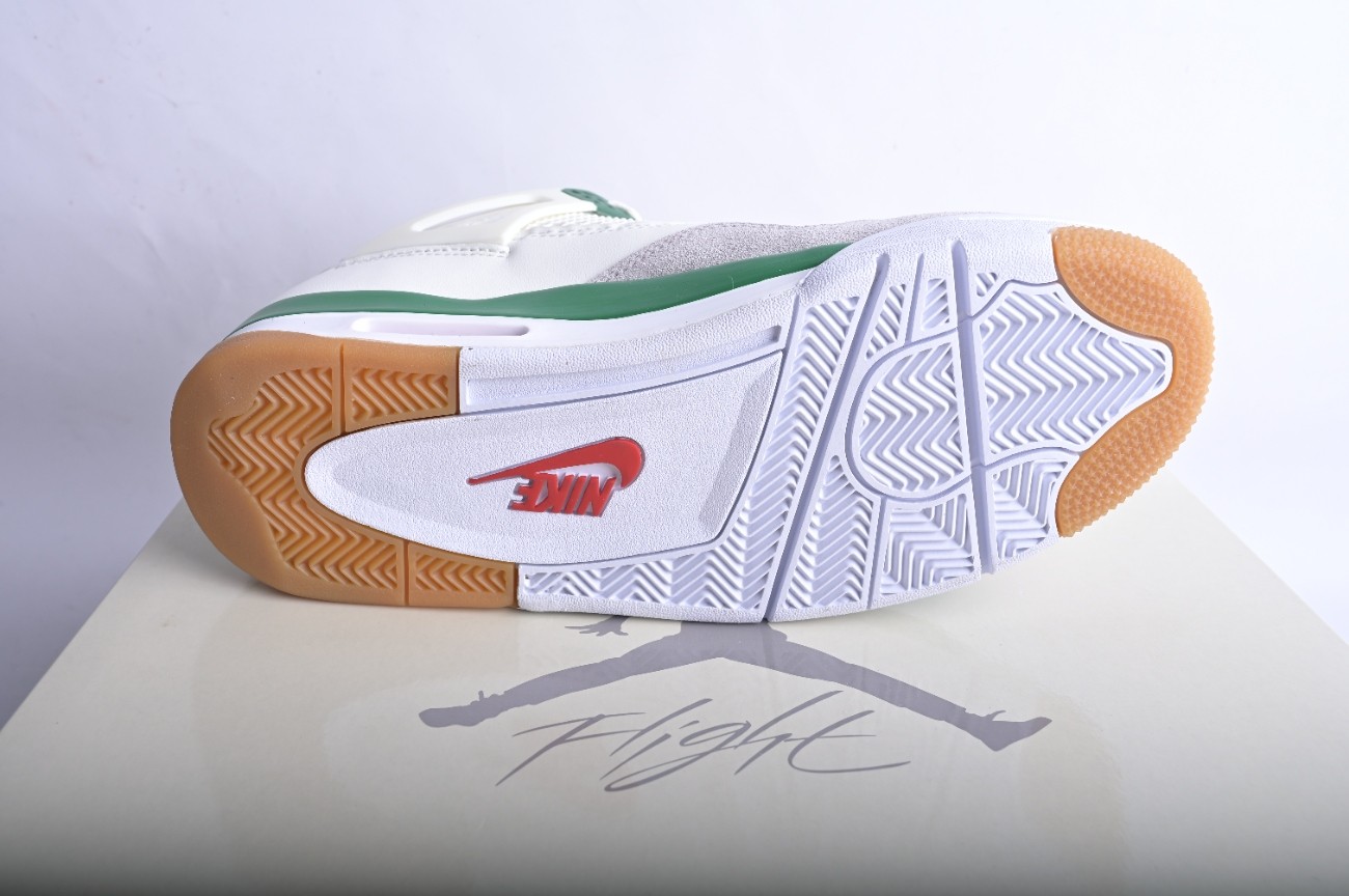 Jordan 4 Retro SB Pine Green DR5415-103