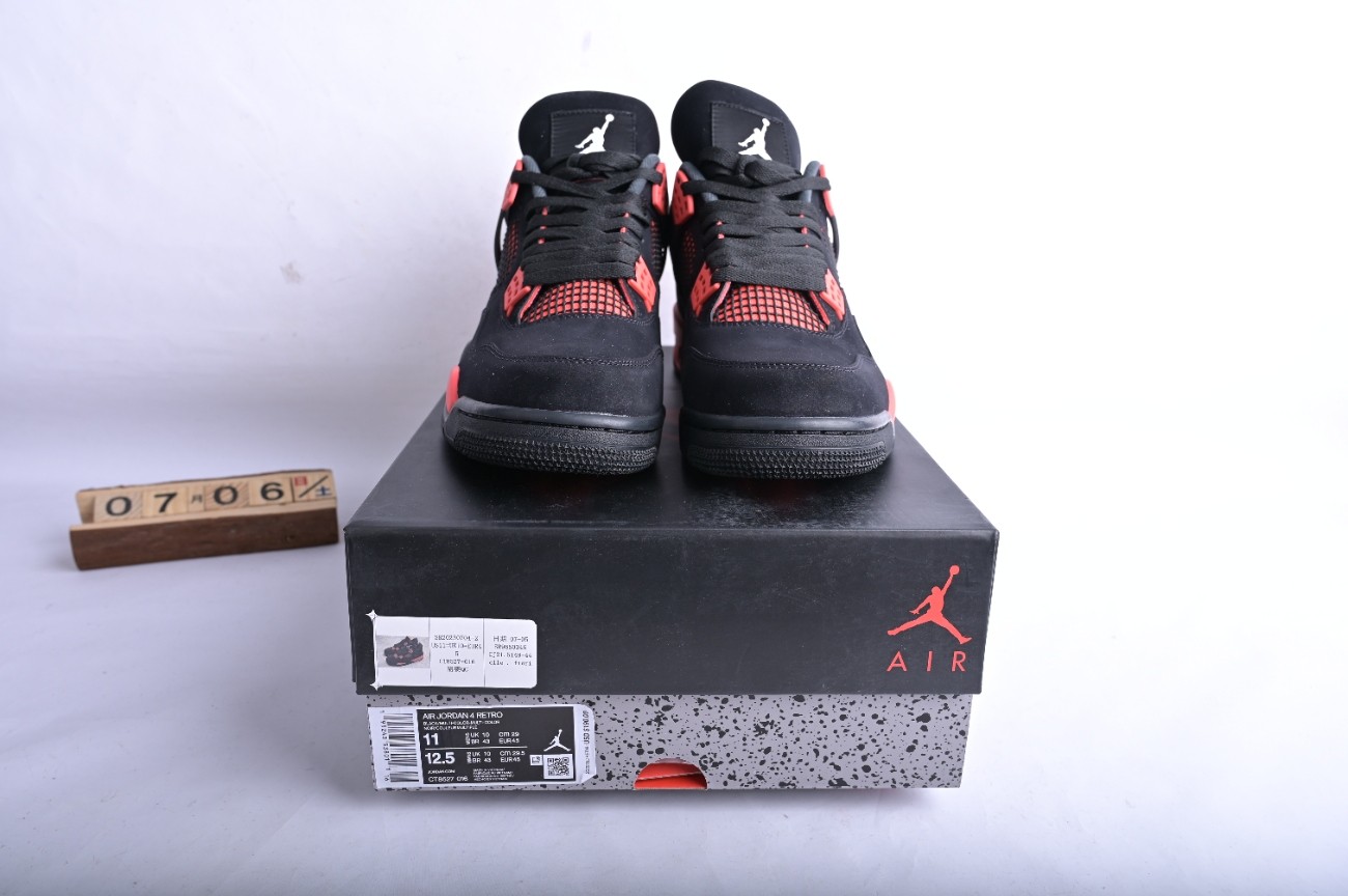 Jordan 4 Retro Red Thunder CT8527-016