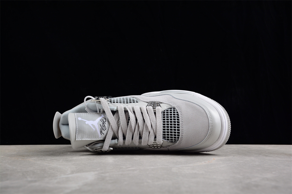 Jordan 4 Retro Frozen Moments (W) AQ9129-001