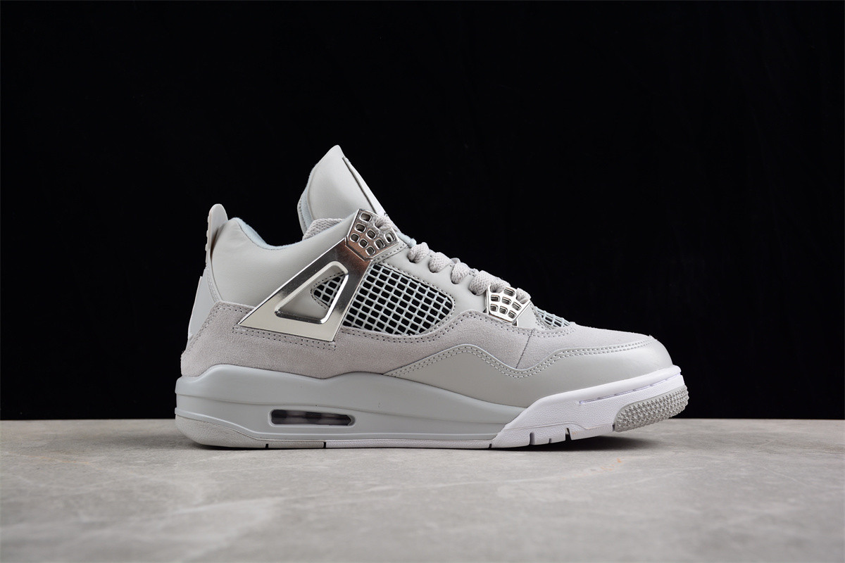 Jordan 4 Retro Frozen Moments (W) AQ9129-001