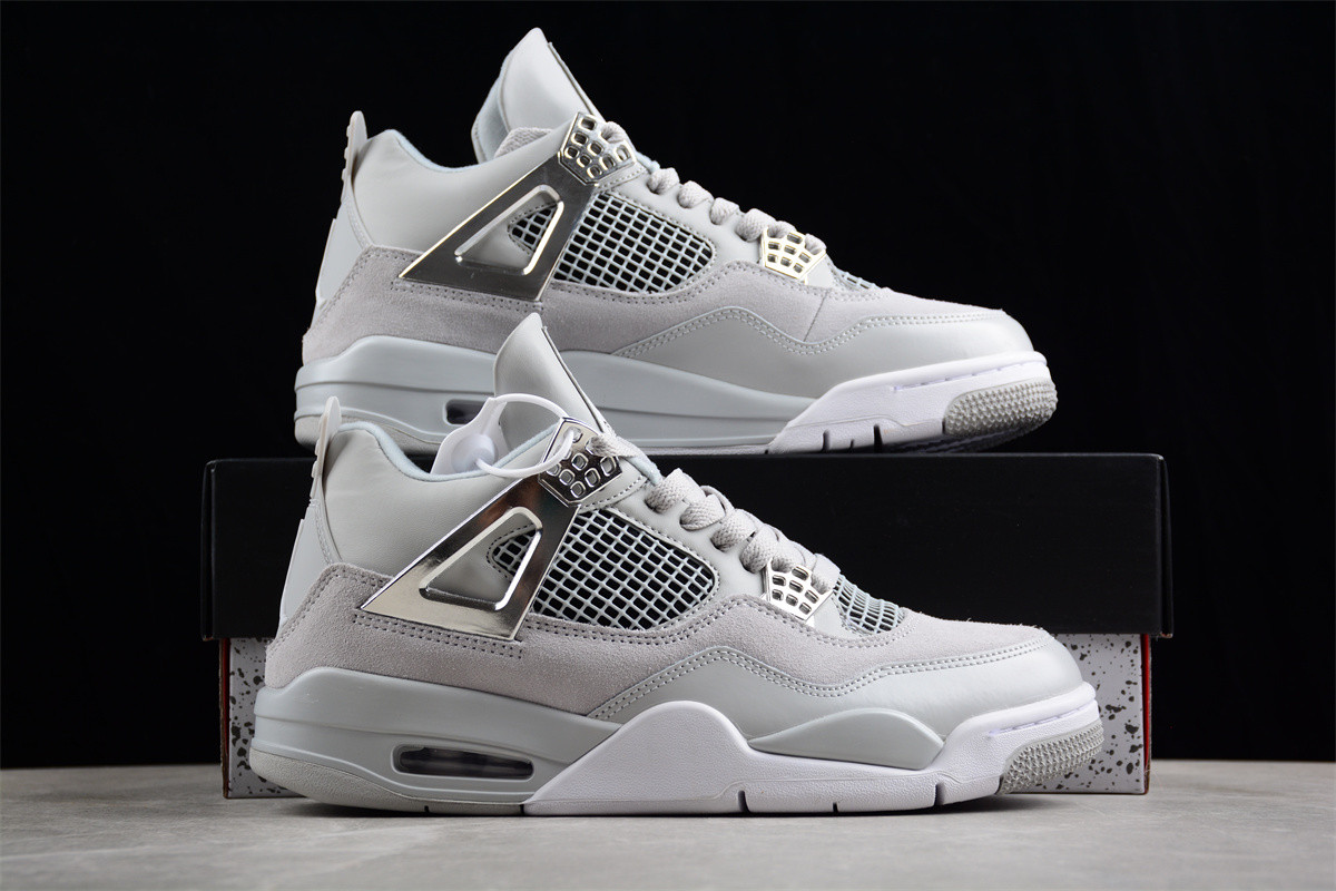 Jordan 4 Retro Frozen Moments (W) AQ9129-001