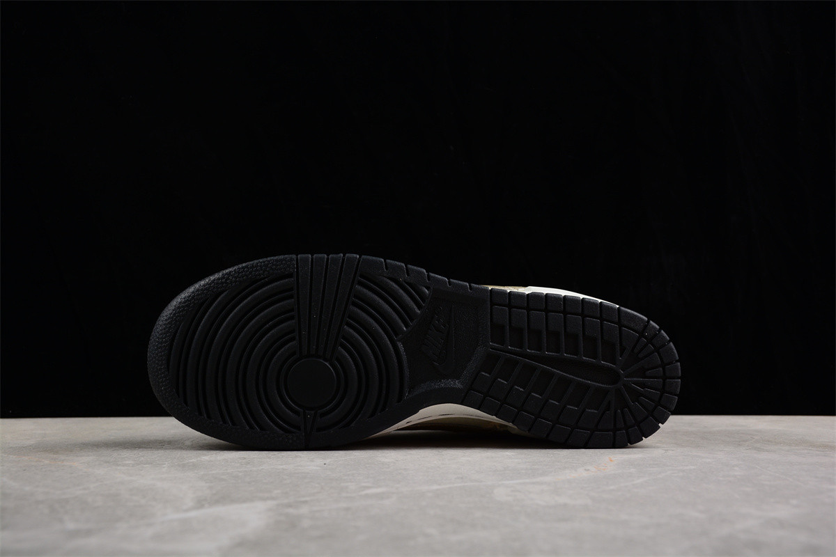 Otomo Katsuhiro x Nk SB Dunk Low DZ2794-168