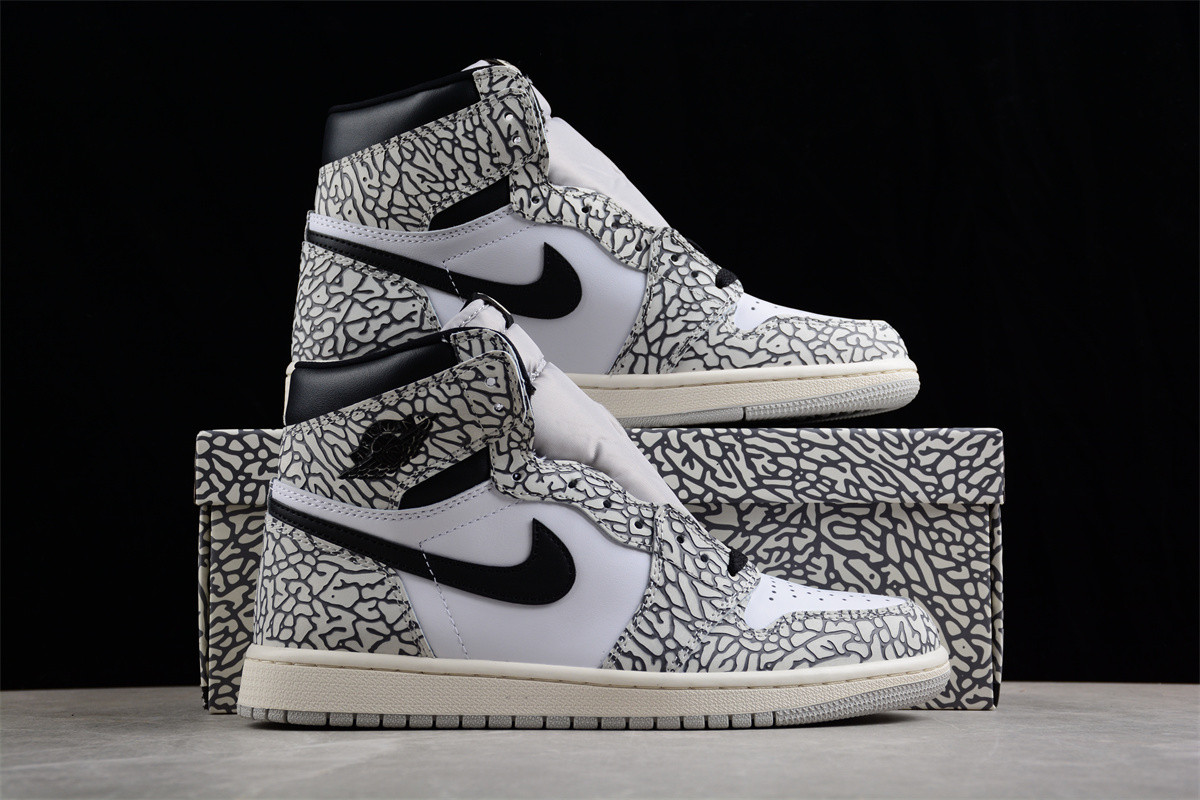 Jordan 1 Retro High OG White Cement  DZ5485-052