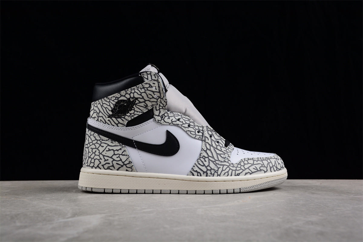 Jordan 1 Retro High OG White Cement  DZ5485-052