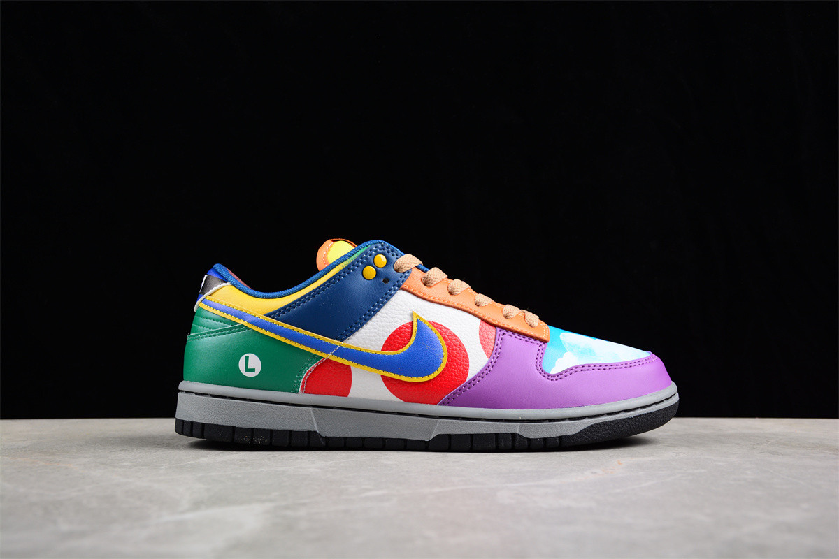 NK Dunk Low DH0952-100
