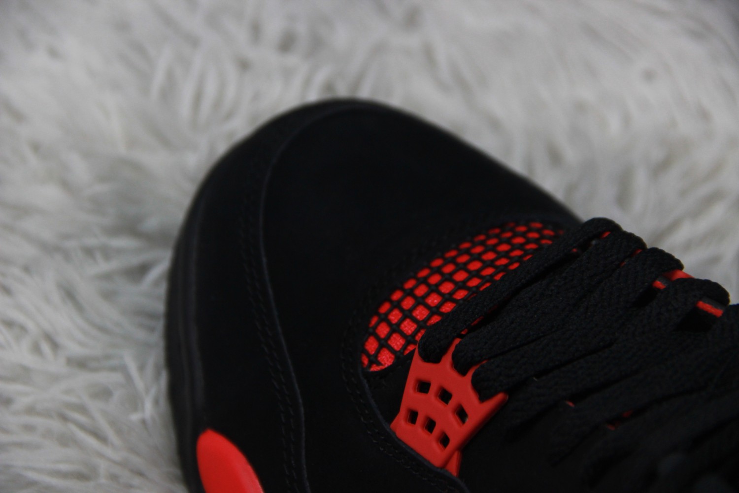 Jordan 4 Retro Red Thunder CT8527-016