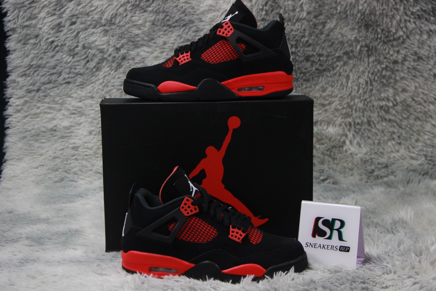 Jordan 4 Retro Red Thunder CT8527-016