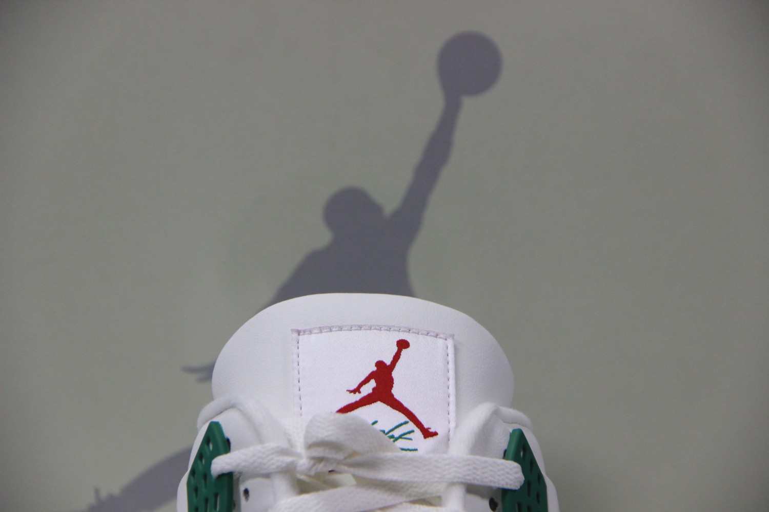 Jordan 4 Retro SB Pine Green DR5415-103